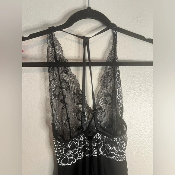 Black sheer lace cami♥️ - Picture 6 of 6